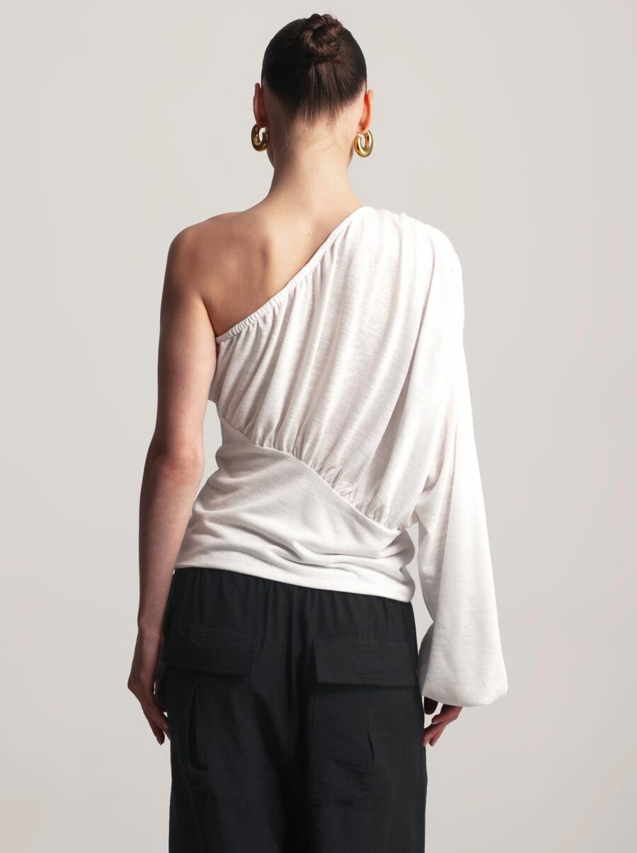 a-simetric-white-2