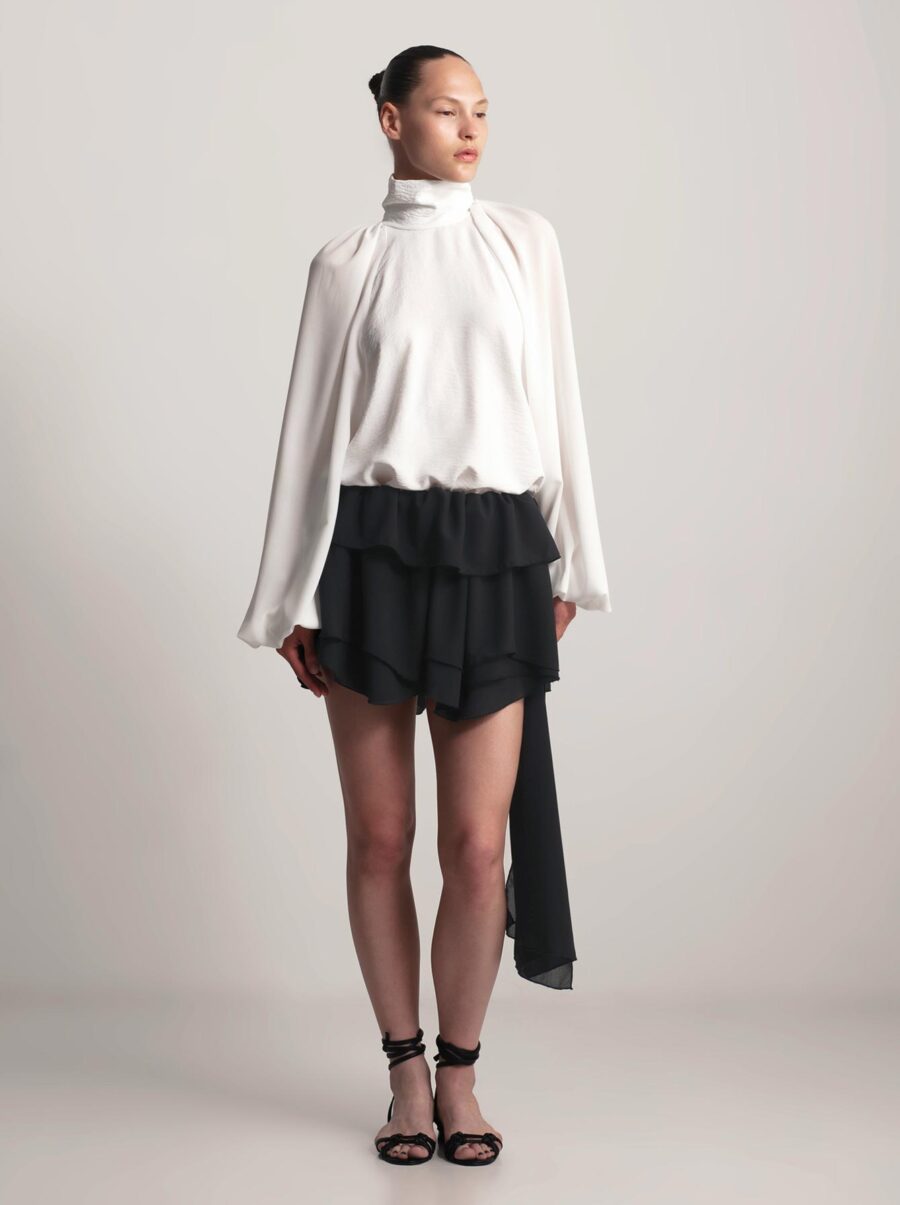 black-skirt