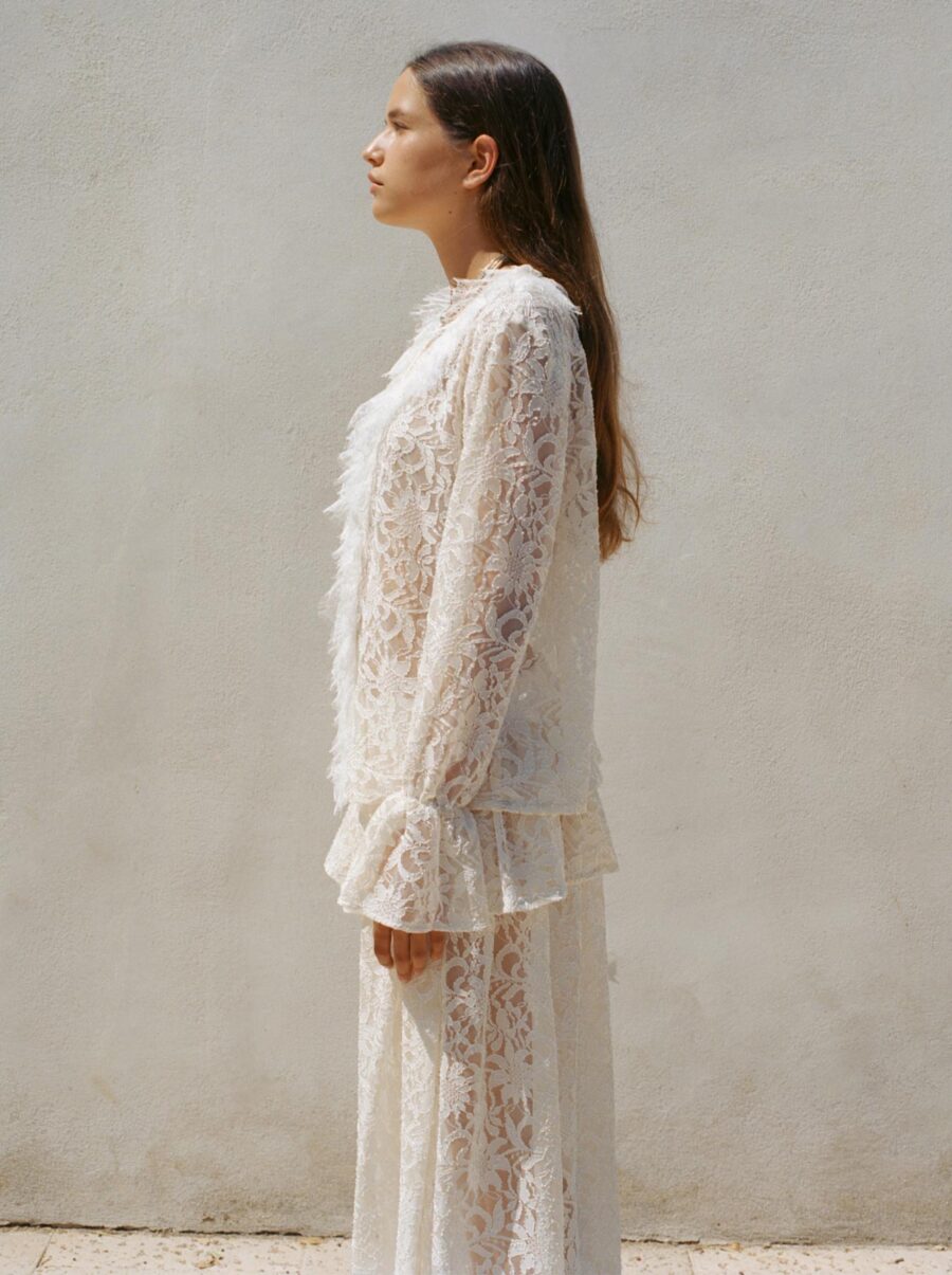 buttoned-lace-white-3
